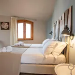 Domus Petraianca 게스트하우스 4*